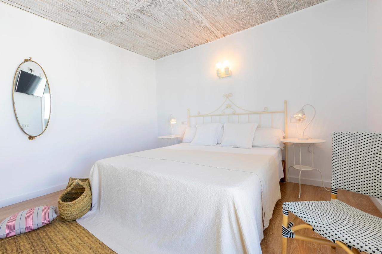 Can Beia Hostal Boutique (Adults Only) Sant Antoni de Portmany Dış mekan fotoğraf
