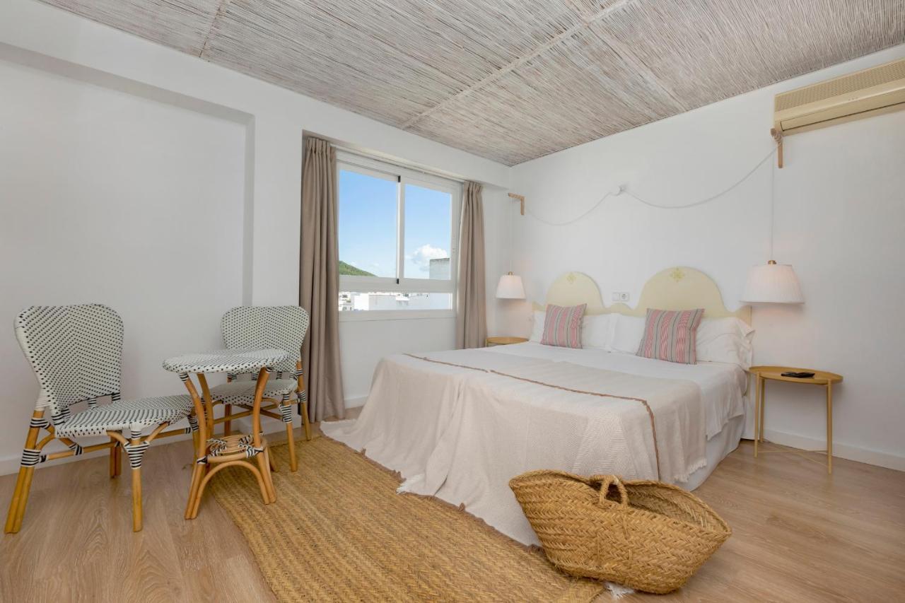 Can Beia Hostal Boutique (Adults Only) Sant Antoni de Portmany Dış mekan fotoğraf